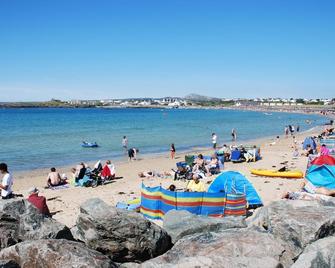 海灘汽車旅館 - 霍利黑德 - 海灘