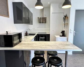 Superb apartment 5 minutes from Fontainebleau - Ury - Kitchen