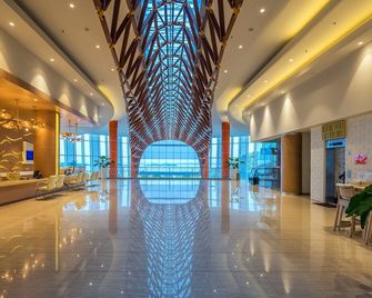 Harris Resort Barelang Batam - באטאם קוטה - לובי