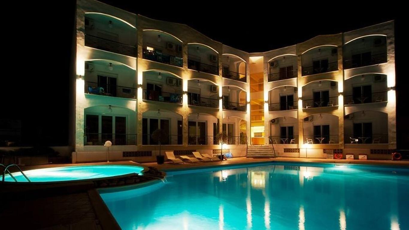 Stavros Beach Hotel