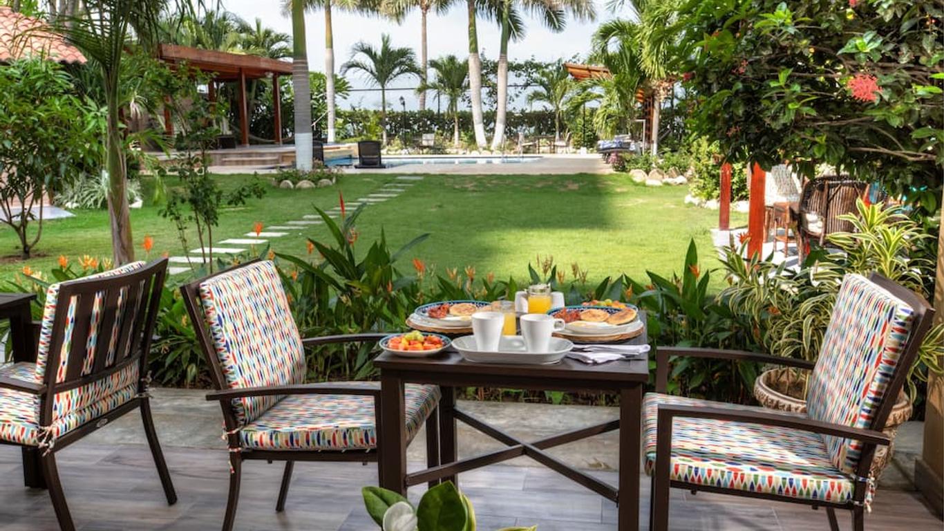 Casa Verano Beach Hotel - Adults Only
