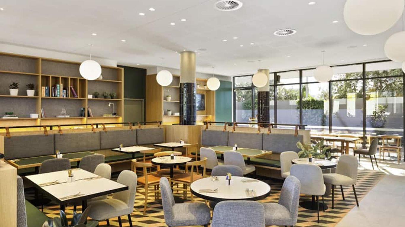 مانترا أون سيدني أيربورت