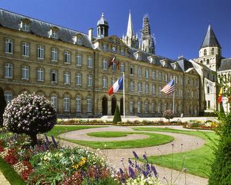 ibis Styles Caen Centre Gare - Caen - Edificio