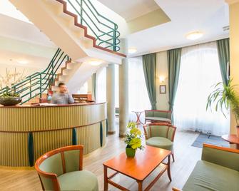 Baross City Hotel - Budapest - Budapest - Front desk