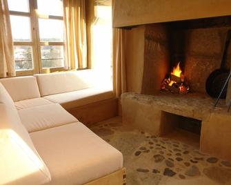 Apartment Herzogpalais in the tower of Schedling Castle near Lake Chiemsee - Trostberg an der Alz - Living room