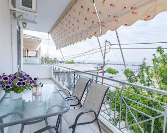 Skioni Apartments - Nea Skioni - Balkon