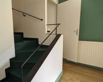 Gîte La Glycine: calm and greenery for families and pet owners. - Gorges-du-Tarn-Causses - Escalier