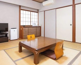 Business Hotel Shinkawa Ube - Ube - Comedor
