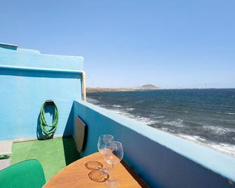 Casa Juan y Fefa - Pozo Izquierdo - Balcony