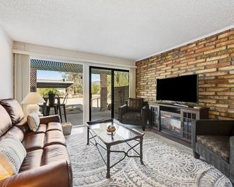 Tranquil Trail #3 - Carefree - Living room