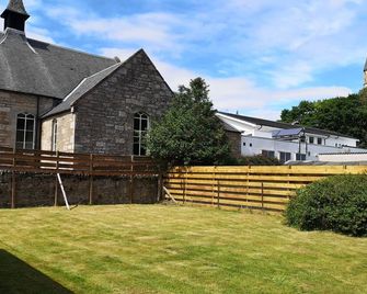 Newholme Self-Catering Bungalow - Pitlochry - Outdoor view