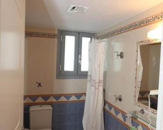 Aigli Hotel Syros - Ermúpoli - Baño