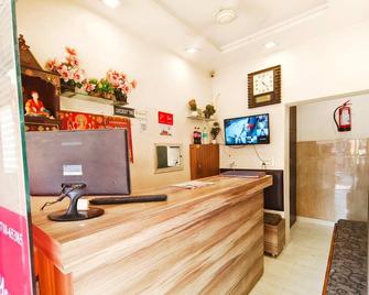 Hotel Silver Star, Panipat - Pānīpat - Front desk