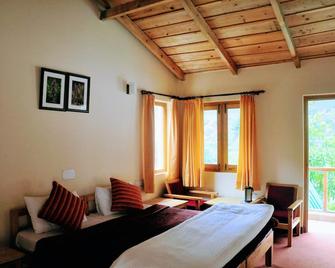 Prakriti-The Retreat - Harsil - Living room