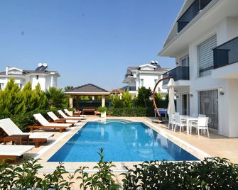 luxury villa for rent city D - Fethiye - Piscine
