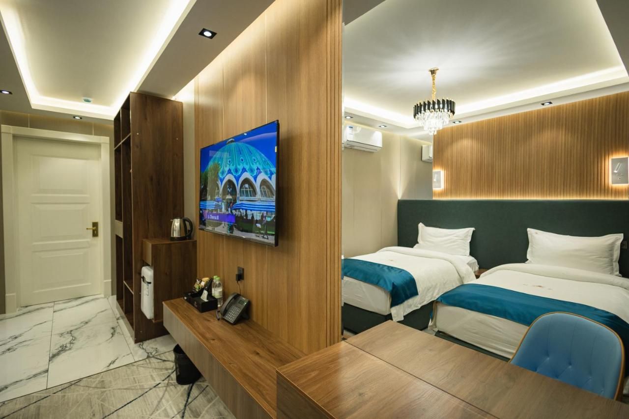 Lakeside Hotel by Eden Group thumbnail 3