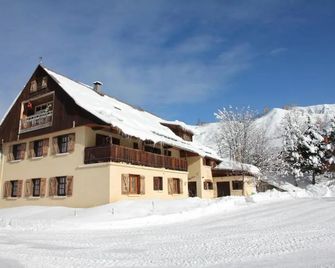 Guest House Chalet Saint Roch - Albiez-Montrond - Будівля