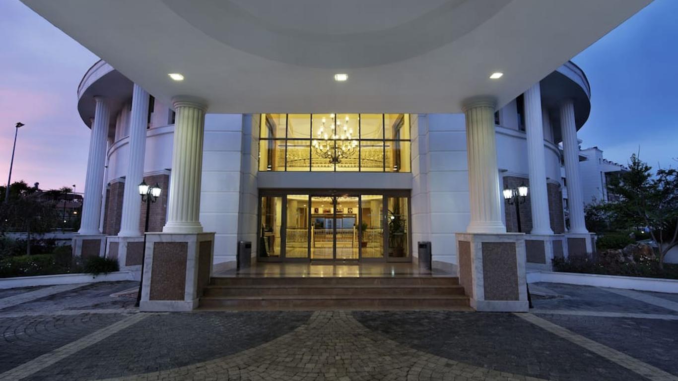 Alba Queen Hotel