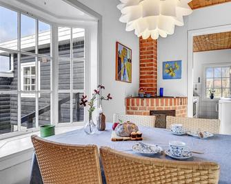 3 bedroom accommodation in Risskov - Aarhus - Dining room