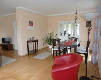 Ars Vivendi - Wesenberg - Wohnzimmer