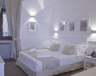 Palazzo Sant'elena - Foggia - Bedroom
