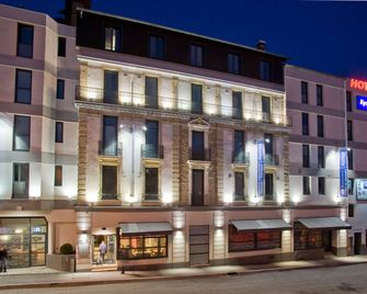 هوتل كيرياد ديجوه - جير - ديجون - مبنى