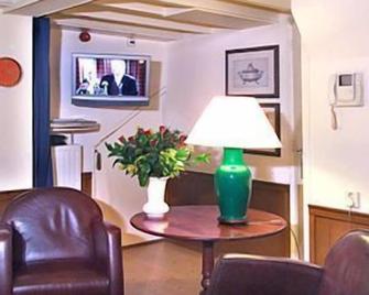 Amsterdam Hostel Sarphati - Amsterdam - Living room
