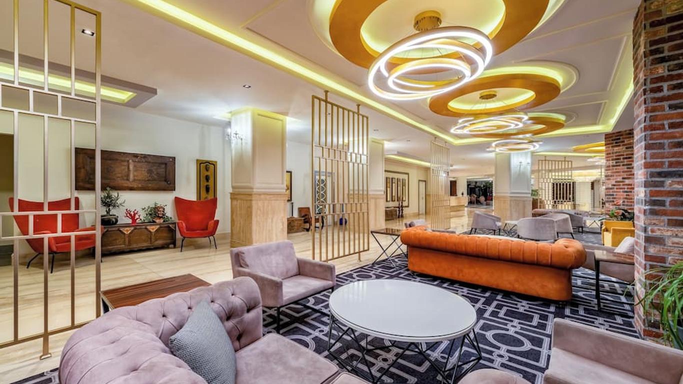 Royal Garden Beach Hotel