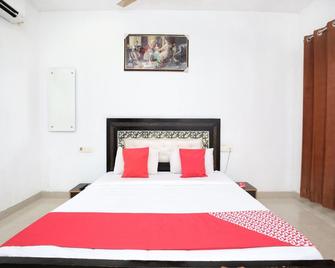 OYO 15996 Ma Resort - Amritsar - Bedroom