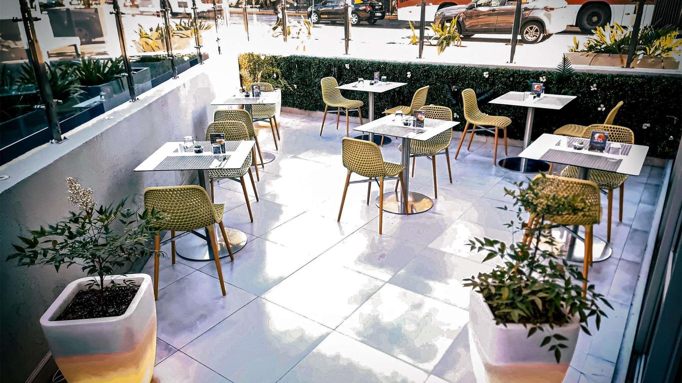 هوتل إيبيس سانتياجو بروفيدنسيا