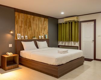 Phimai Paradise Hotel - Phimai