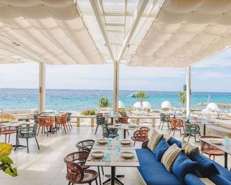 Crimson Resort and Spa Mactan - Lapu-Lapu City - Restaurante