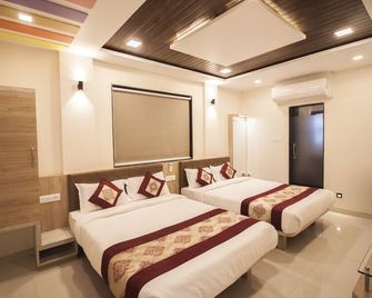 Onella Regency - Panchgani - Schlafzimmer