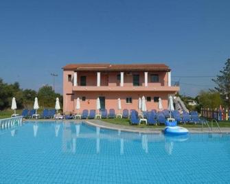 Aspasia Apartments - Sidari - Pool