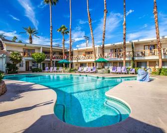 深峽谷旅館 - 棕櫚沙漠 - 棕櫚得 - 游泳池