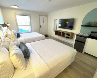 ليك سايد فيلا آند نورديك سبا - بينتيكتون - غرفة نوم