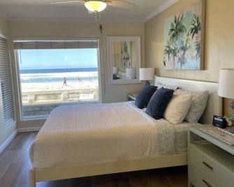 Ocean Front on the Mission Beach Boardwalk! - סן דייגו - חדר שינה