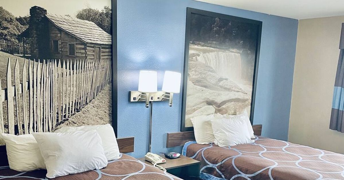 Super 8 by Wyndham Corbin/London KY £41. Corbin Hotel Deals & Reviews