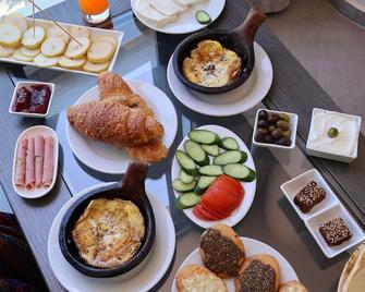 Le Six Resort Hotel - Batroun