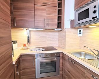 FeWo Höhenflug now with winter activity card - Berchtesgaden - Kitchen