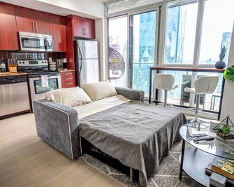 Luxury Condo Living Downtown Toronto - Toronto - Kitchen