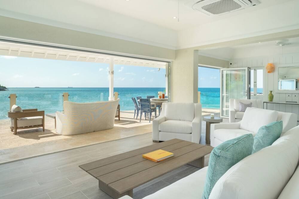 Blue Waters Resort and Spa - Cedar Grove - סלון