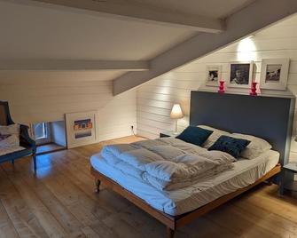 Gîte authentique avec cheminée, terrasse et WiFi en Charente - FR-1-653-119 - Rivières - Habitación