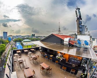 Hotel Vista - Yangon - Bar