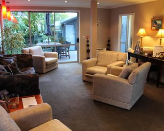 Welcome To Chalet Queenstown - Queenstown - Pokój dzienny