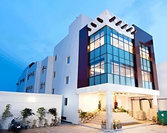 Hotel Deviram Palace - Agra - Byggnad