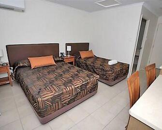 Swag Motel - Middlemount - Bedroom