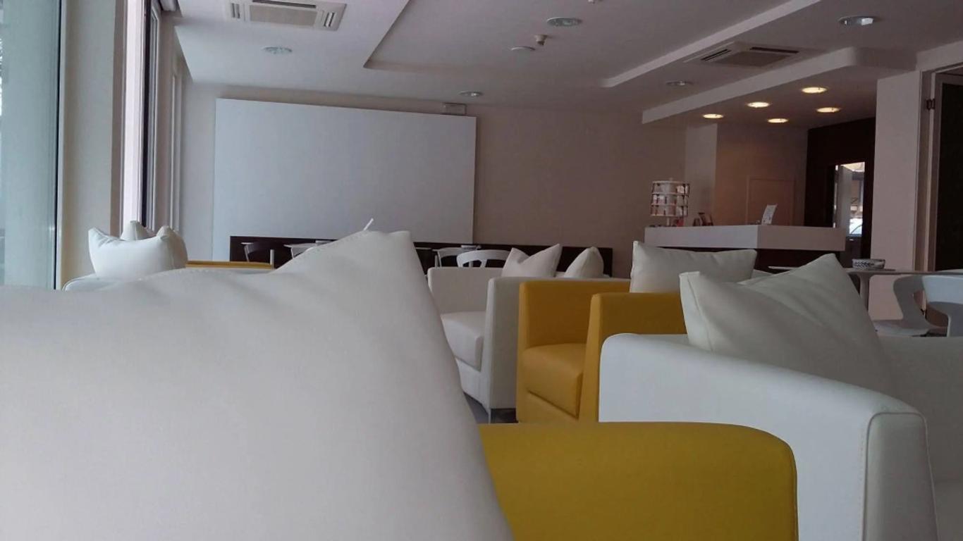 Hotel Condor