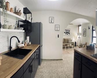 Casa Valentina Dreamy Beach Lakeview House - Naguabo - Cocina