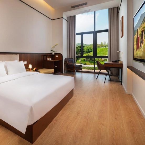 Wuyu Hotel, Smart Park & Happy Valley Jinshansi Metro image 1